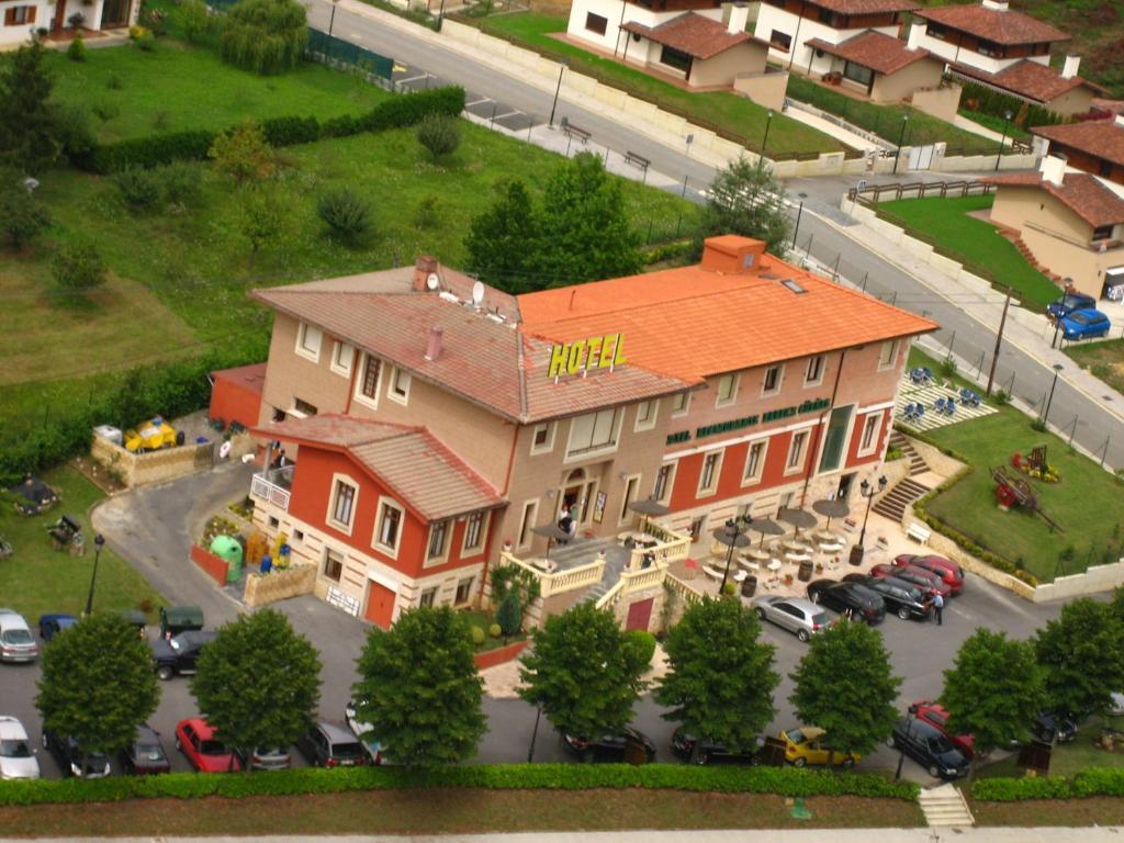 Hotel Erreka Güeñes Exteriör bild